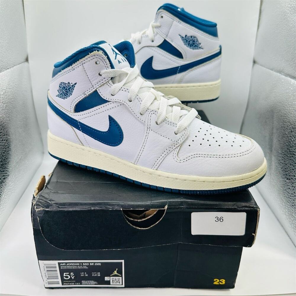 Air Jordan 1 Mid SE GS Sneakers Industrial Blue | Youth 5.5Y / Women’s 7 US New